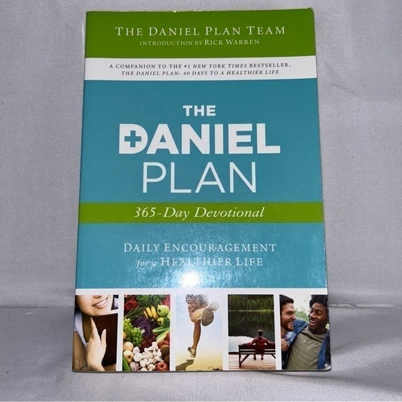 The Daniel Plan 365-Day Devotional: Daily Encouragement for a Healthier Life - Picture 1 of 4